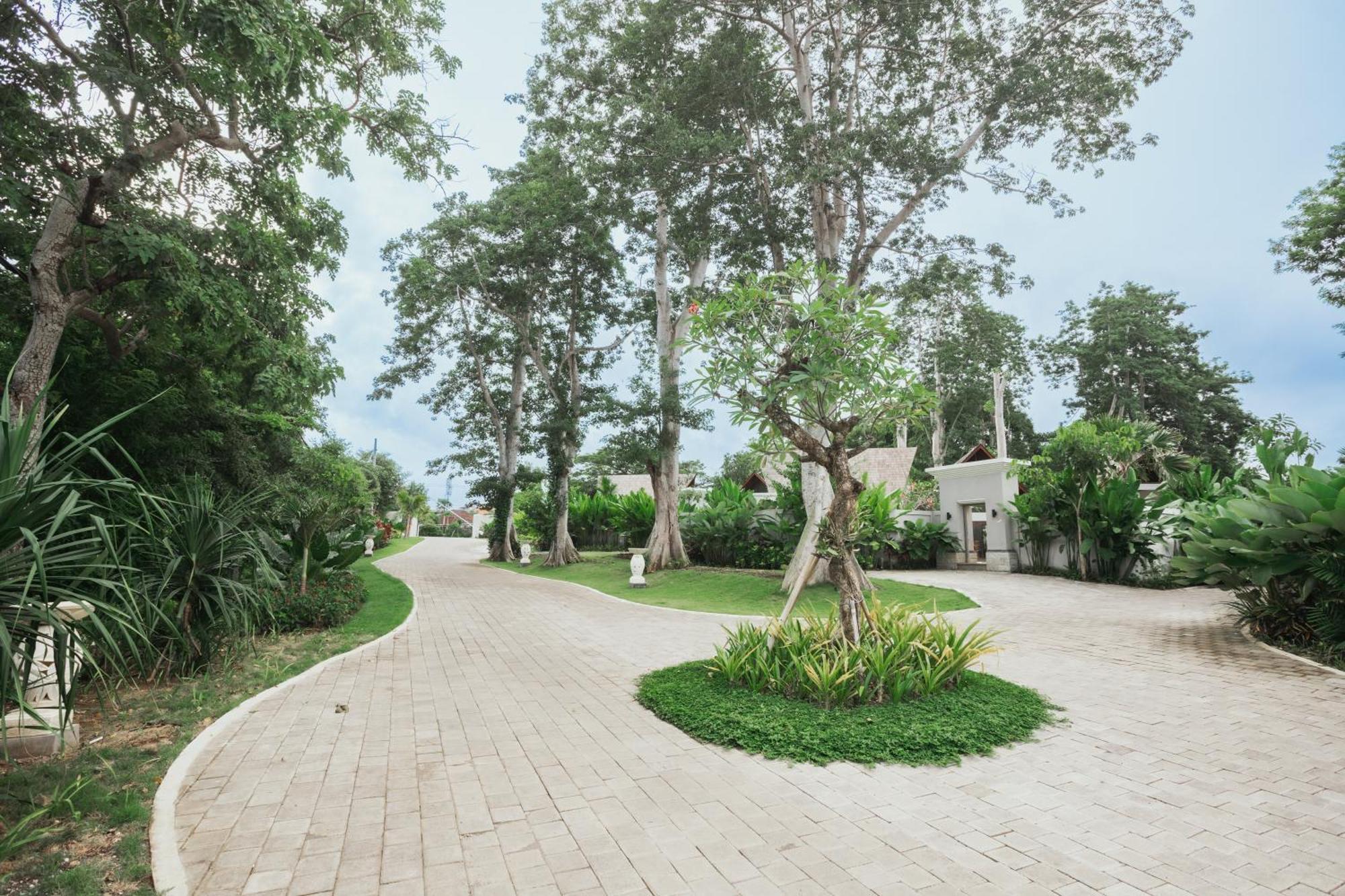 Arpana Luxury Private Pool Villas Jimbaran Buitenkant foto